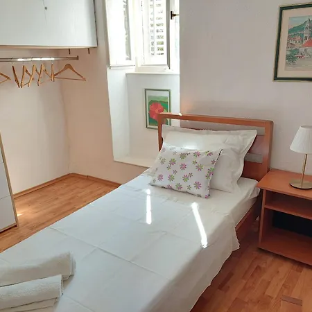 Apartment In Vis Historic Center - Mikula, Ljubica, Toma Exterior photo